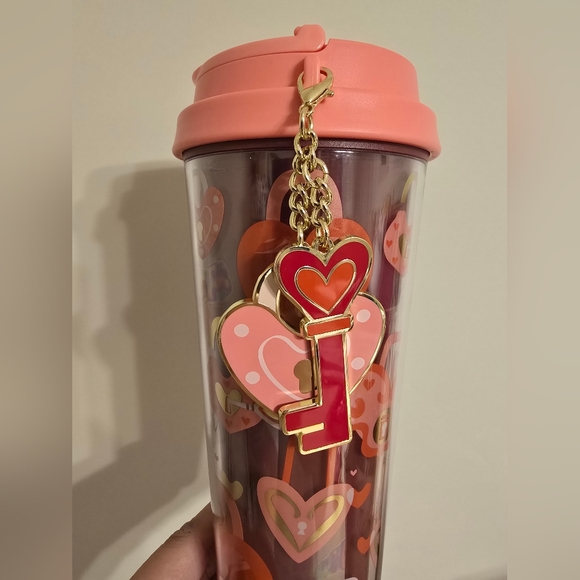 NWT Starbucks 2026 LATAM Valentine's Day Acrylic Tumbler With Charm - Picture 5 of 10
